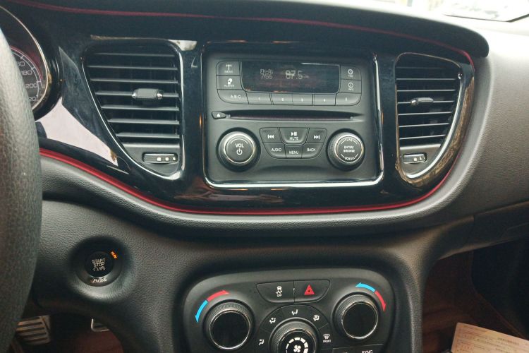 菲亚特 致悦 2014款 1.4T 自动运动版中控内饰16