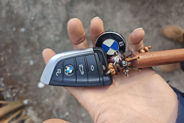 宝马3系 2022款 改款 325Li M运动曜夜套装中控内饰7001