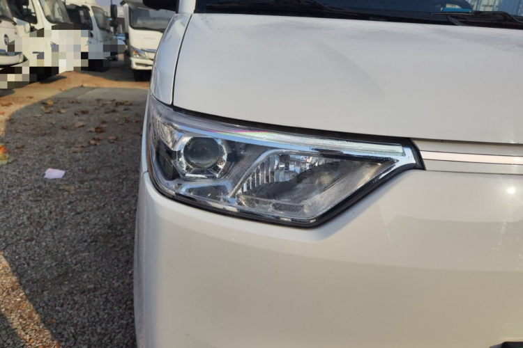 瑞驰汽车 瑞驰新能源EC75 2025款 客运 智行超充版 先锋型Ⅰ 52.16kWh车身外观8