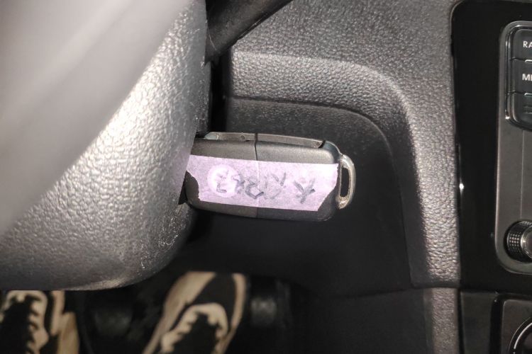 大众 桑塔纳 2021款 1.5L 手动风尚版中控内饰11