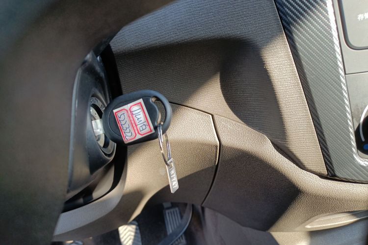 五菱汽车 五菱宏光 2021款 1.5L S基本型LAR中控内饰11