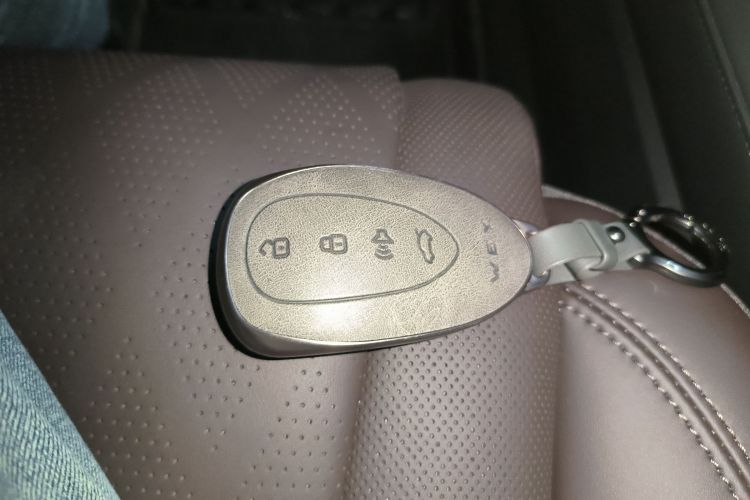 魏牌 摩卡新能源 2024款 Hi4 四驱长续航版中控内饰11