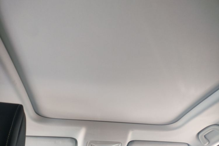 长安UNI-K 智电iDD 2024款 智电iDD 1.5T 135km智趣型中控内饰22