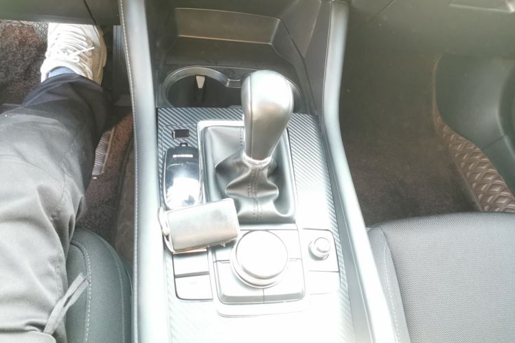 马自达3 昂克赛拉 2021款 2.0L 自动质炫版中控内饰18