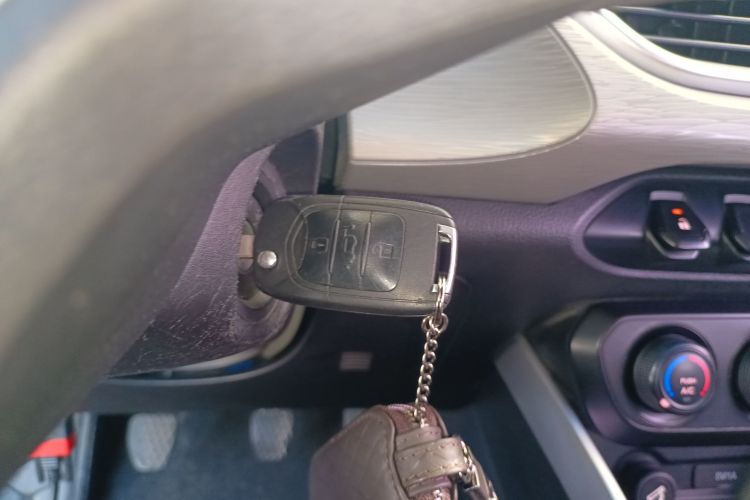 宝骏510 2017款 1.5L 手动舒适型中控内饰11