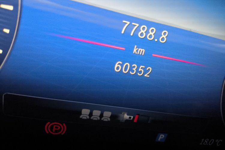 奔驰C级 2023款 C 260 L 运动版中控内饰15