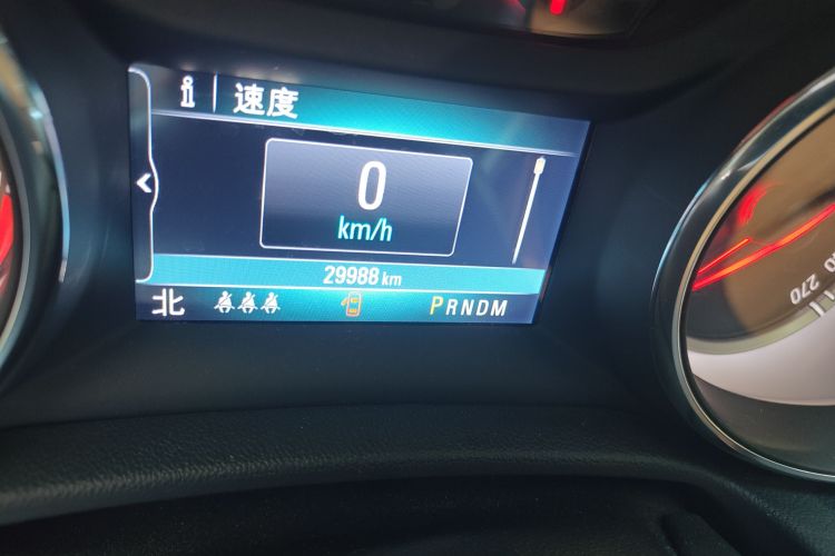 别克 君威 2019款 20T 精英型 国VI中控内饰15