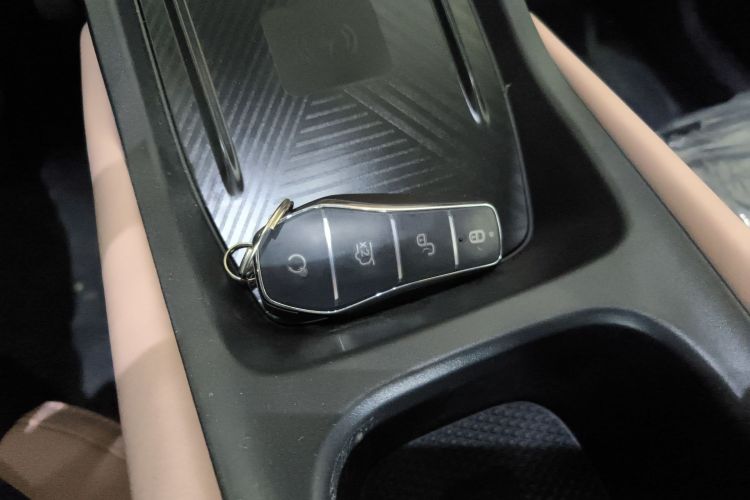 比亚迪 海鸥 2025款 智驾版 305km 自由版中控内饰7001