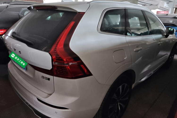 沃尔沃XC60 2025款 B5 四驱智远豪华版车身外观6005