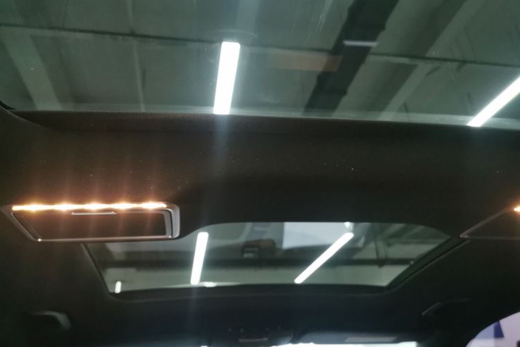 奔驰GLC 2019款 GLC 260 L 4MATIC 动感型局部细节22