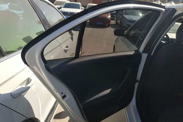 大众 桑塔纳 2019款 1.5L 手动风尚版 国VI中控内饰49