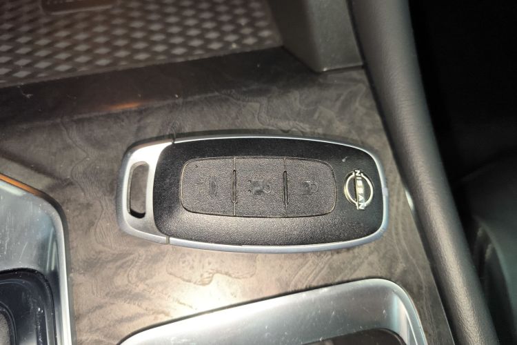 日产 天籁 2022款 2.0L XL-TLS 悦享版中控内饰11