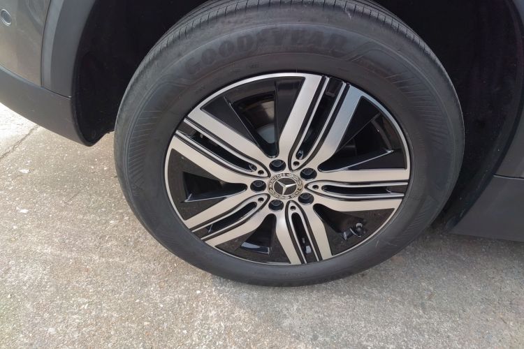 奔驰EQA 2022款 EQA 260车身外观6008