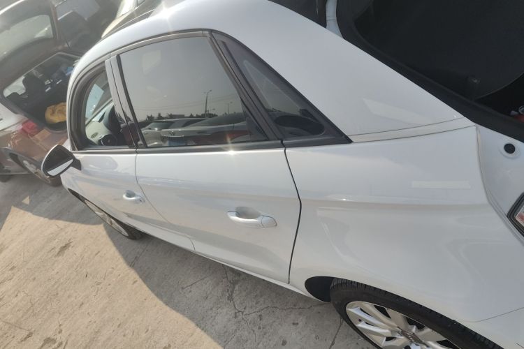 奥迪A1 2014款 30 TFSI Sportback舒适型车身外观6003