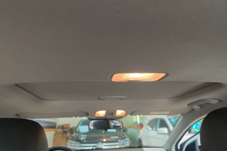 现代 领动 2019款 1.5L CVT智炫·精英型局部细节22