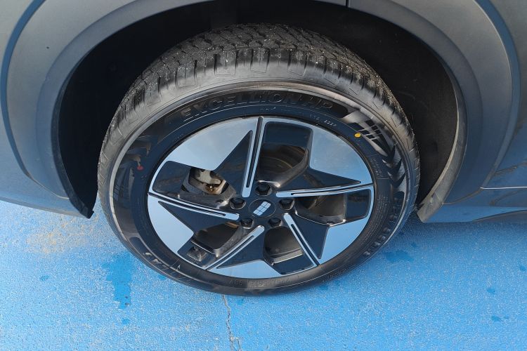 吉利银河 银河E5 2024款 530km 探索+版车身外观6001