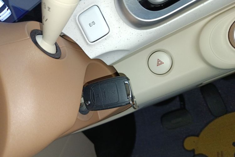 五菱汽车 宏光MINIEV 2024款 第三代 215km 青春版中控内饰11