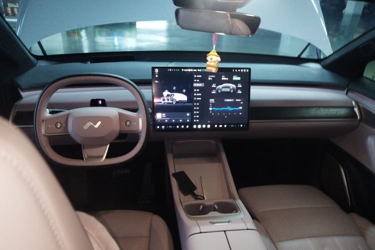 乐道L60 2024款 60kWh 后驱版中控内饰7002