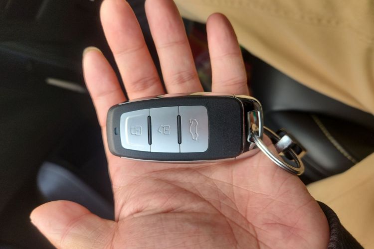 荣威i5 2021款 1.5L CVT钻石版中控内饰11