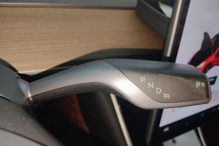 特斯拉 Model 3(进口) 2019款 长续航后驱版中控内饰18