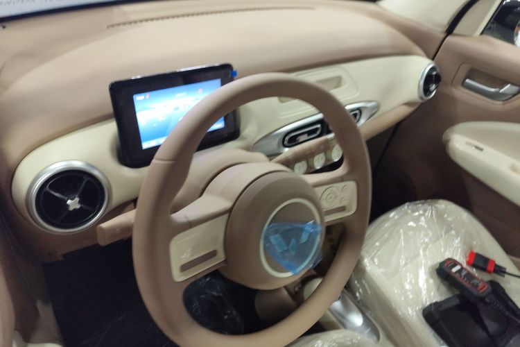 五菱汽车 宏光MINIEV 2025款 四门版 进阶款中控内饰13