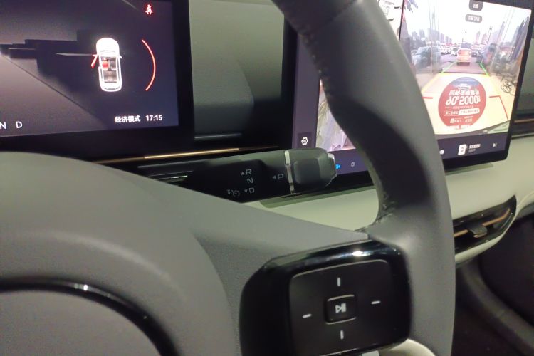 奔腾 悦意03 2025款 565km 臻享版中控内饰18