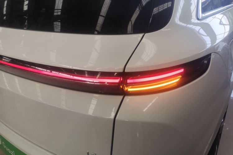 理想汽车 理想L7 2023款 Max车身外观9