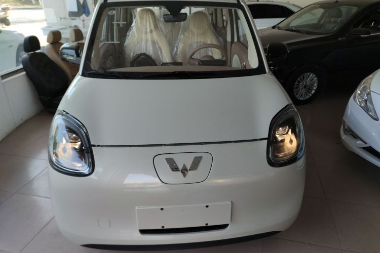 五菱汽车 宏光MINIEV 2025款 四门版 进阶款车身外观2