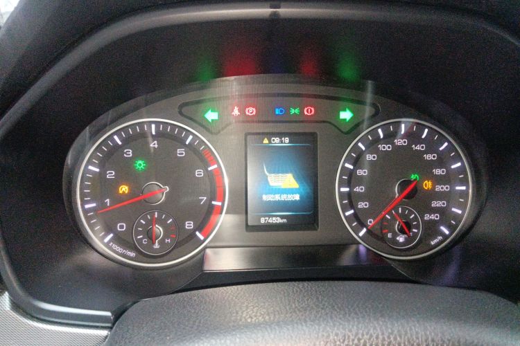 哈弗H6 2018款 红标 运动版 1.5T 手动两驱精英型中控内饰14