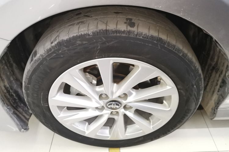 丰田 凯美瑞 2021款 2.0G 豪华版车身外观6007