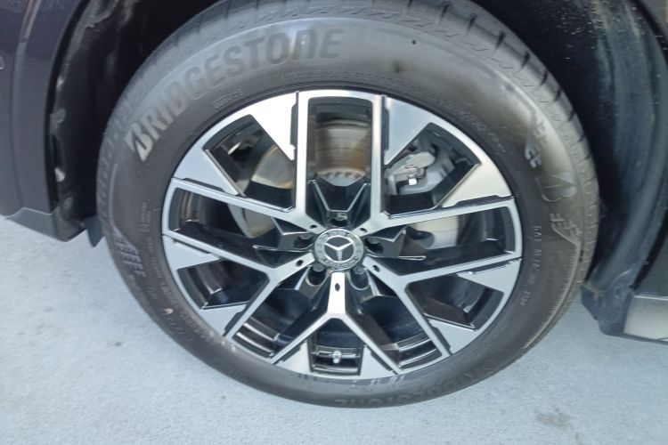 奔驰GLC 2024款  改款 GLC 260 L 4MATIC 豪华型 5座车身外观6006