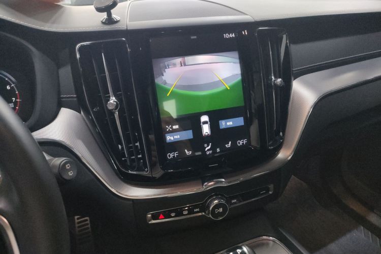 沃尔沃XC60 2020款 T5 四驱智远运动版中控内饰16