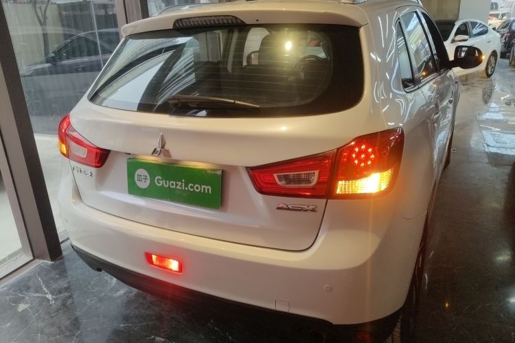 三菱 劲炫ASX 2018款 2.0L CVT两驱尊享版车身外观6004