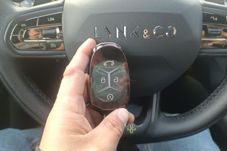 领克03 2020款 03+ 2.0TD 自动驭风版中控内饰11