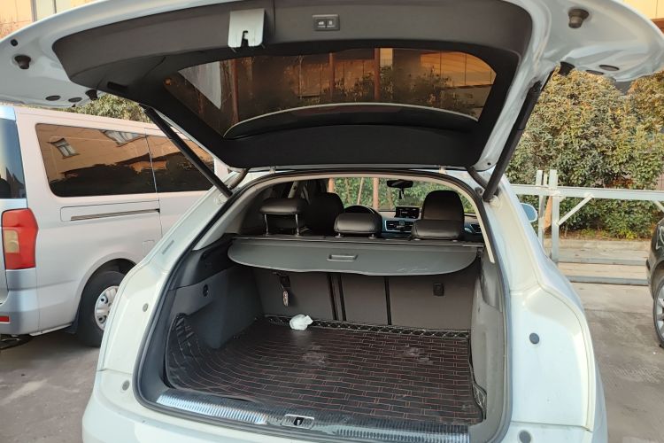 奥迪Q3 2018款 30周年年型 35 TFSI 运动型局部细节23