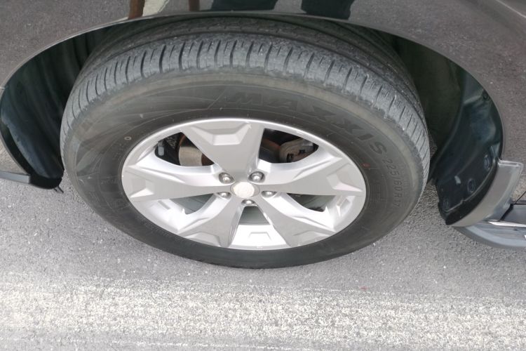 斯巴鲁 森林人 2013款 2.5i 自动精英版车身外观6007