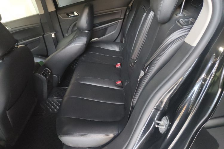 标致408 2015款 1.2T 自动豪华版中控内饰7004