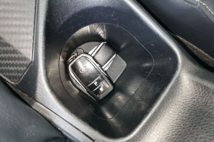 丰田 RAV4荣放 2015款 2.5L 自动四驱精英版中控内饰7001