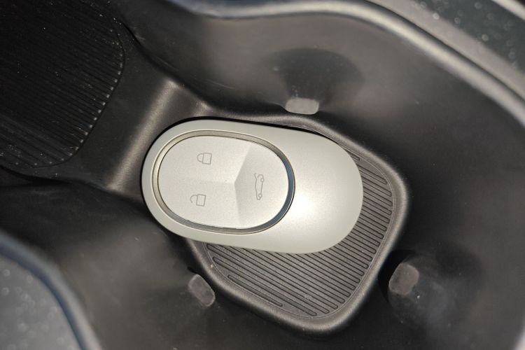 蔚来ET5T 2023款 75kWh Touring中控内饰11