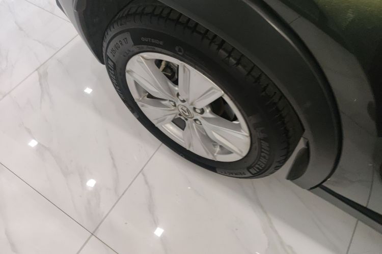 雷克萨斯UX 2020款 200 特别版车身外观6008