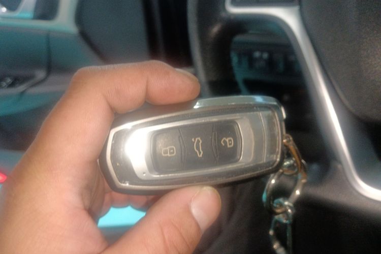 吉利汽车 帝豪GL 2017款 1.3T DCT精英型中控内饰7001