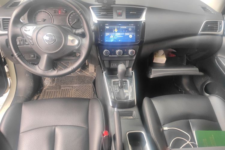 日产 轩逸 2019款 经典 1.6XL CVT豪华版中控内饰7002