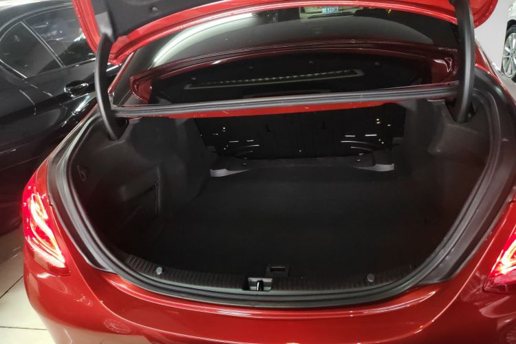 奔驰C级 2018款 C 200 L 运动版局部细节23