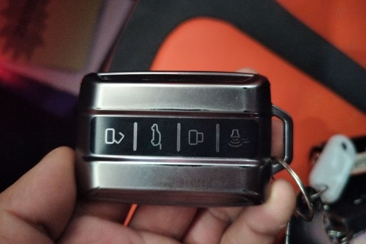 超境汽车 共创坦克300 2023款 2.0T 赛博骑士中控内饰7001