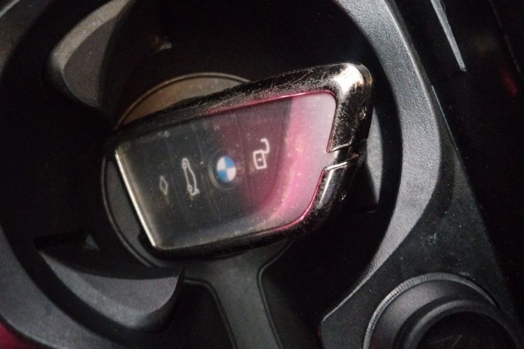 宝马3系 2024款 325Li M运动套装中控内饰11