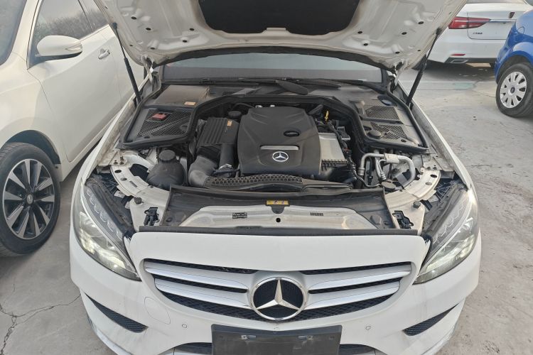 奔驰C级 2015款 C 200 L 运动型机舱底盘24