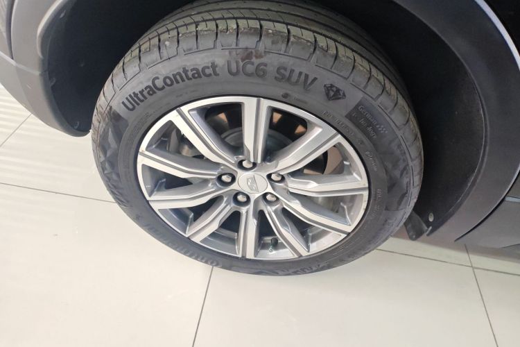 凯迪拉克XT4 2020款 28T 两驱豪华型车身外观6008