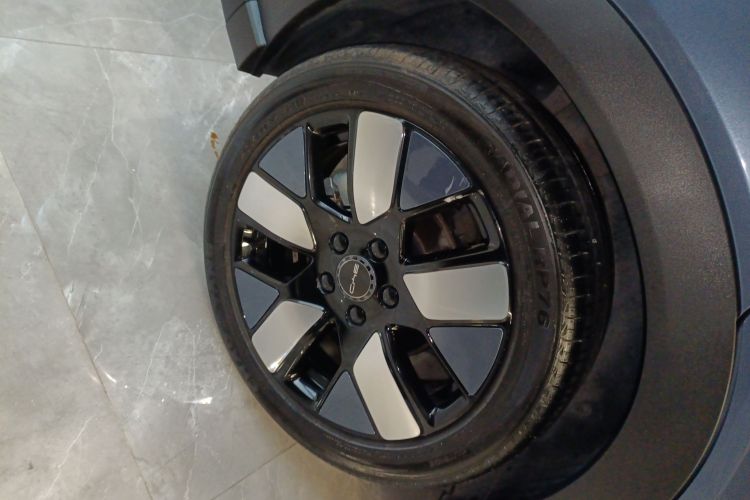 比亚迪 海豚 2023款 401km 骑士版车身外观6008