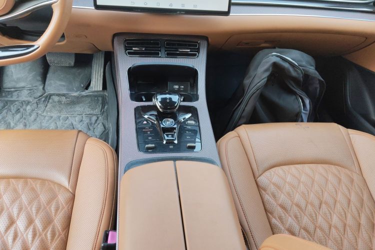 比亚迪 汉 2022款 DM-i 121KM 尊享型局部细节18