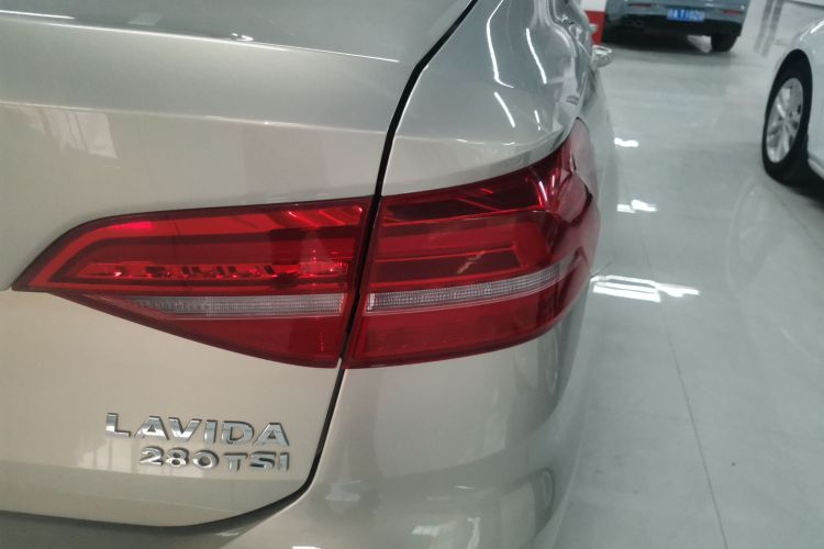 大众 朗逸 2018款 1.5L 自动舒适版 国V车身外观9